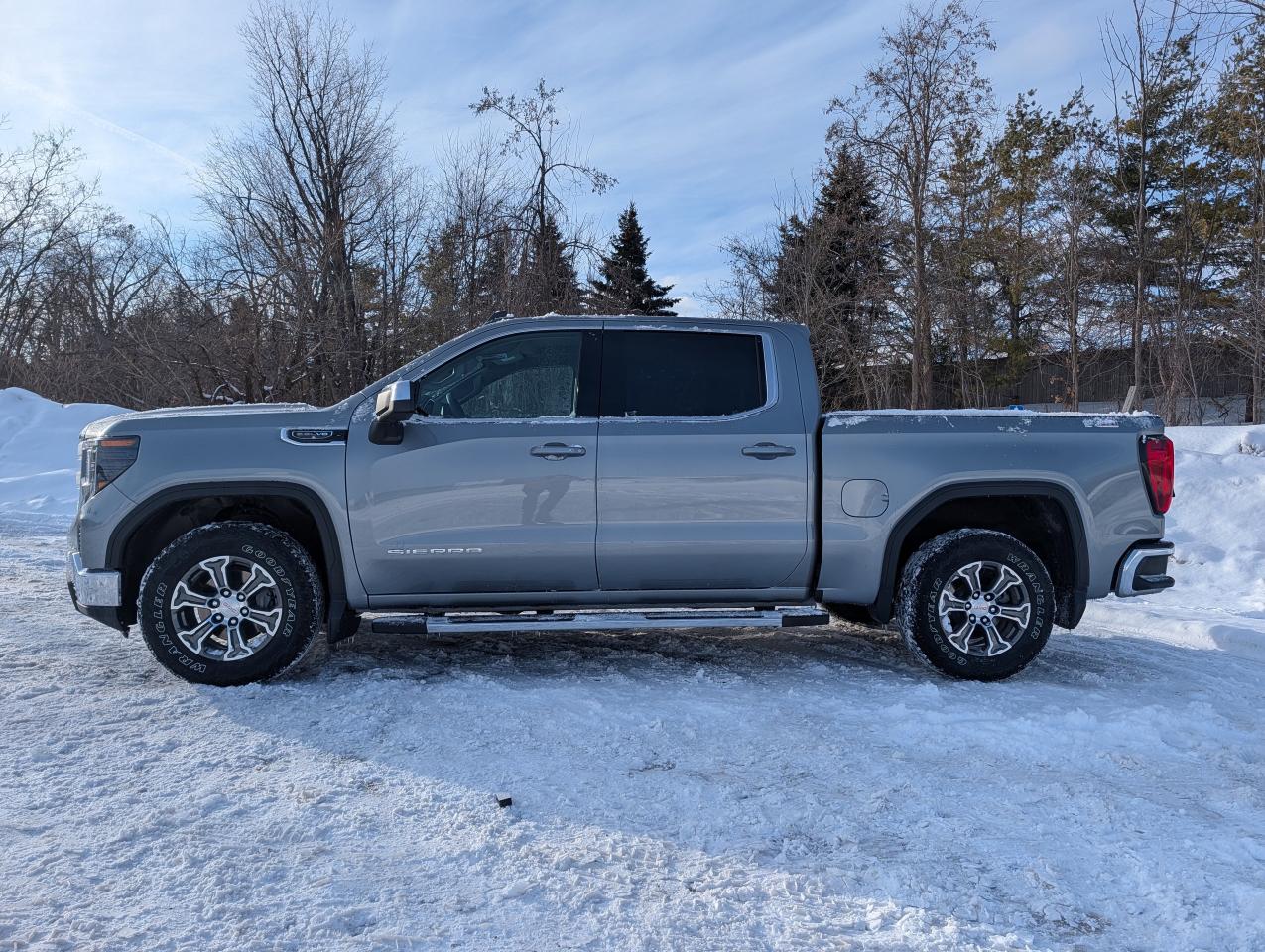 2026 GMC Sierra 1500 SLE Photo