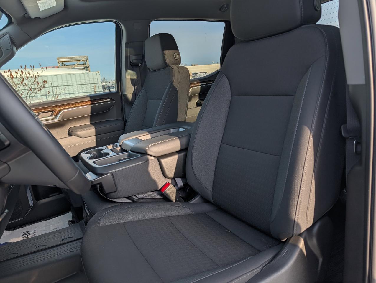 2026 GMC Sierra 1500 SLE Photo