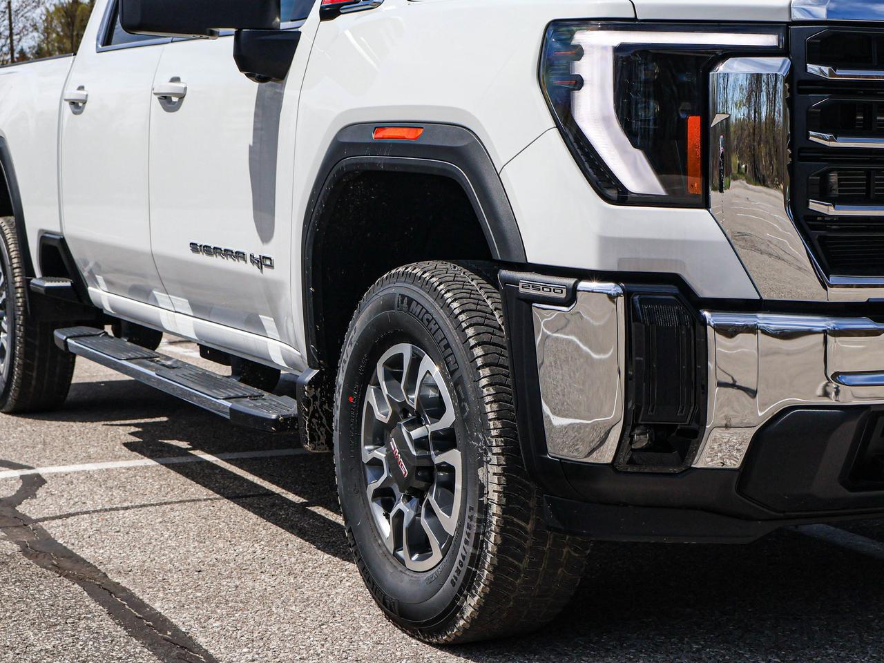 2026 GMC SIERRA 2500HD SLE Photo2
