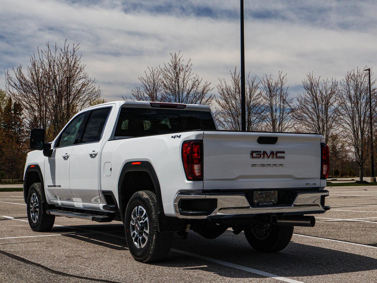2026 GMC SIERRA 2500HD SLE Photo