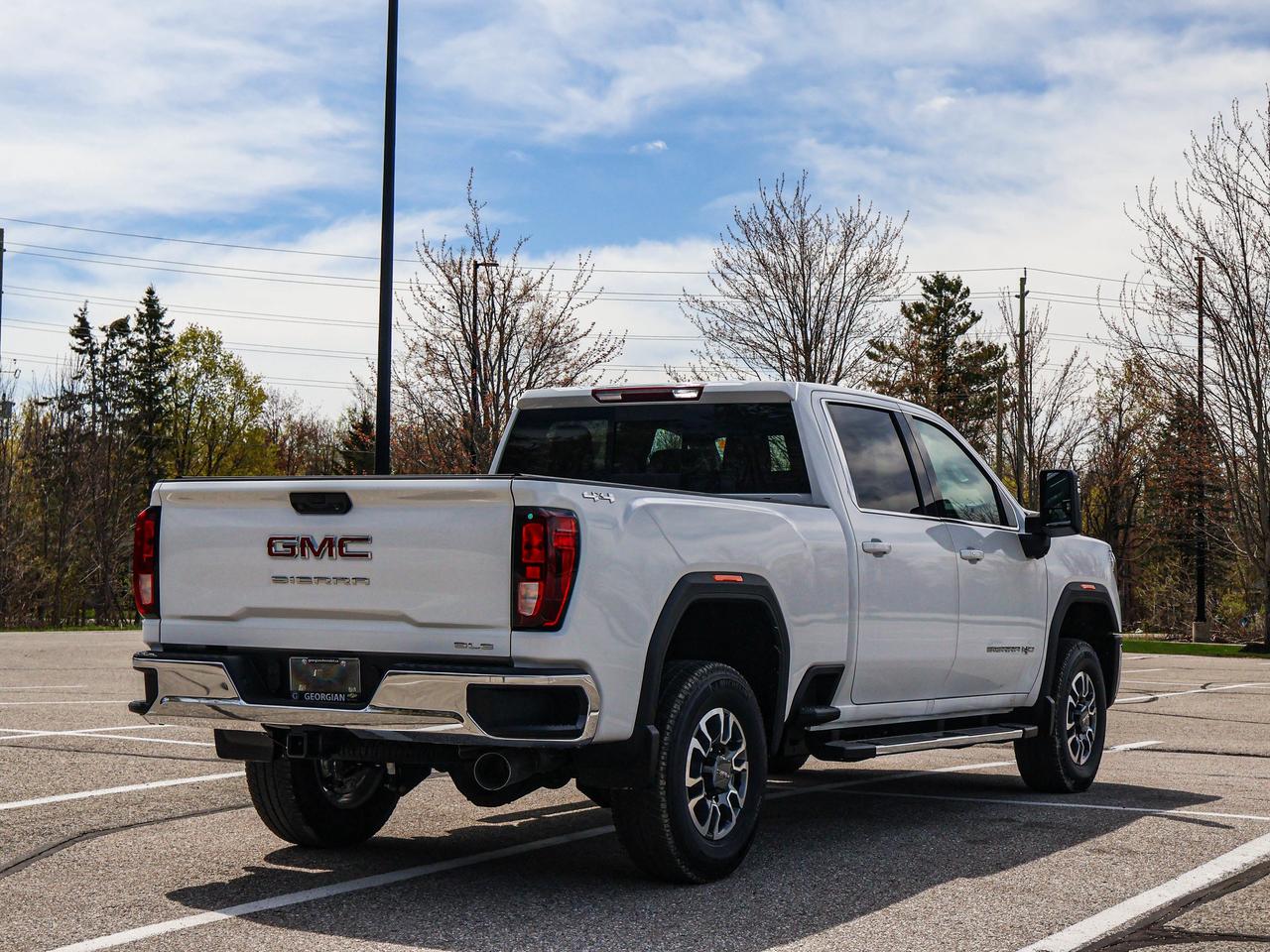 2026 GMC SIERRA 2500HD SLE Photo
