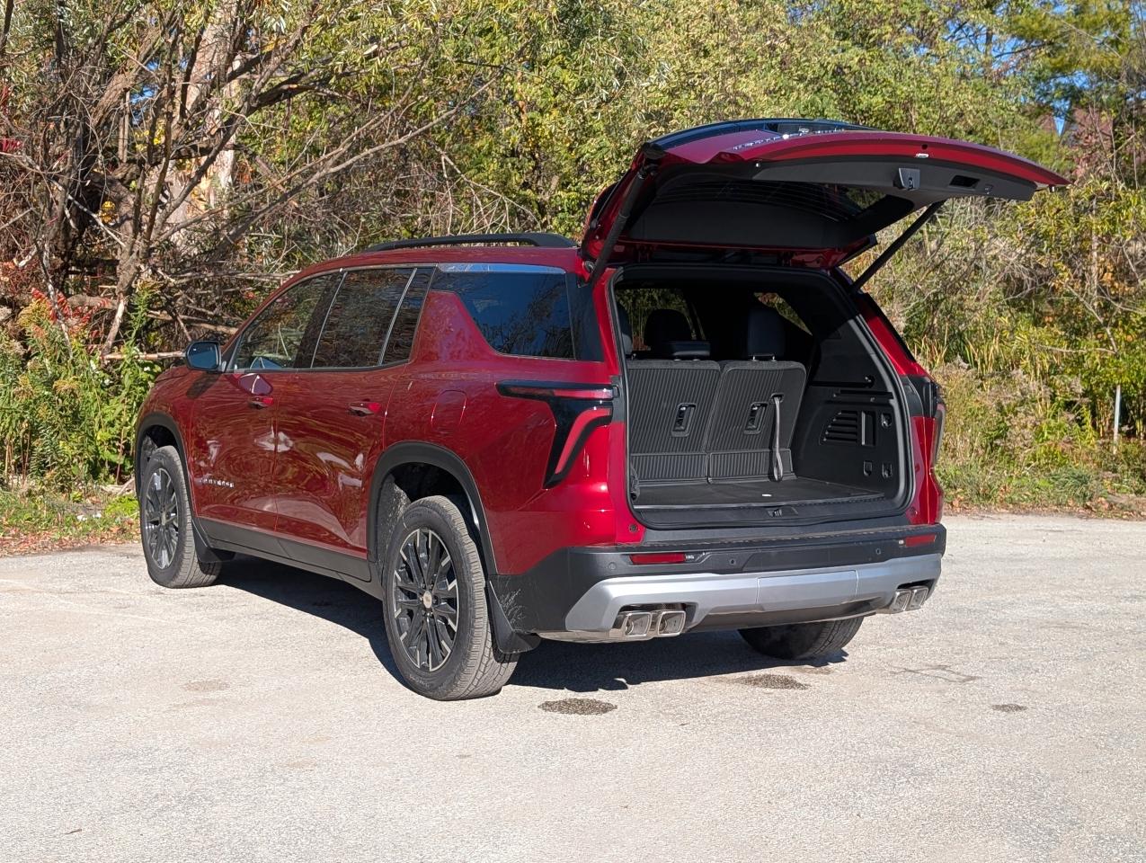 2026 Chevrolet Traverse LT Photo