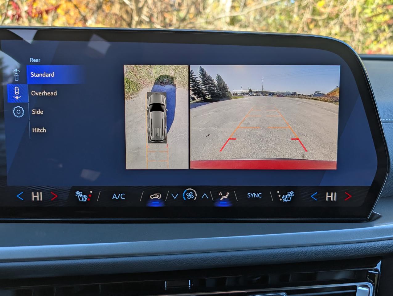 2026 Chevrolet Traverse LT Photo