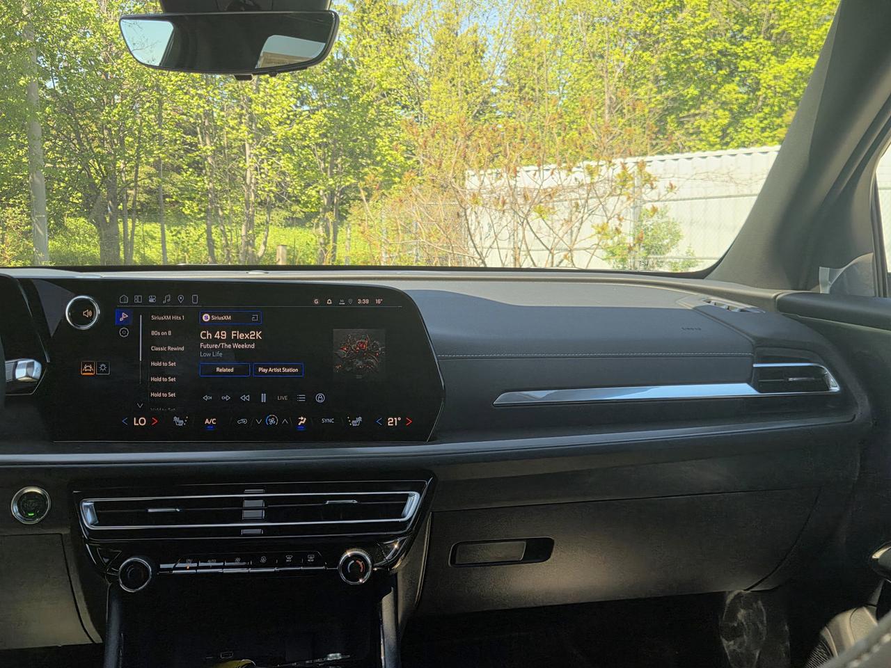 2026 Chevrolet Traverse LT Photo