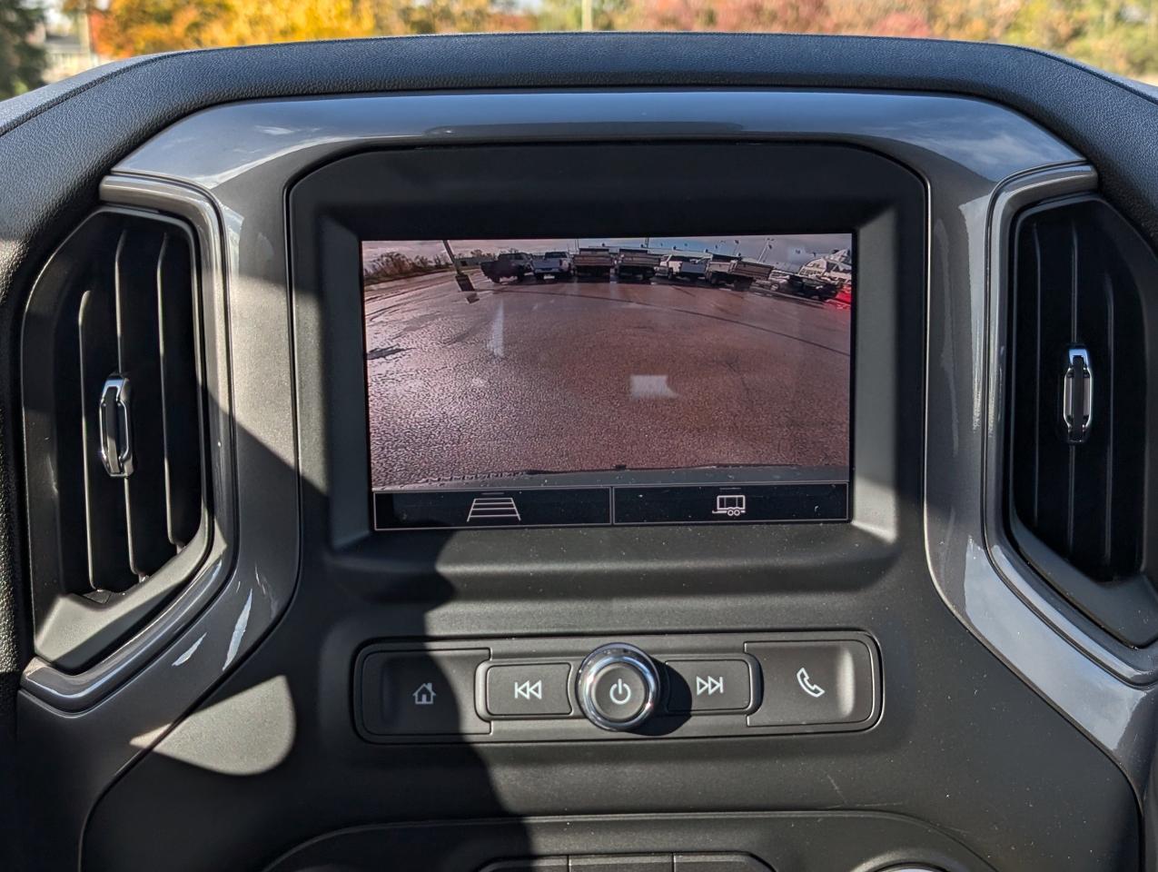 2026 Chevrolet Silverado 1500 Custom Trail Boss Photo