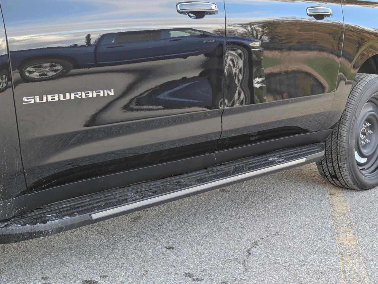 2026 Chevrolet Suburban Premier Photo