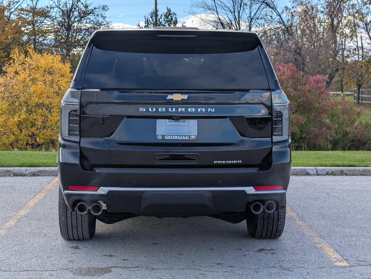 2026 Chevrolet Suburban Premier Photo