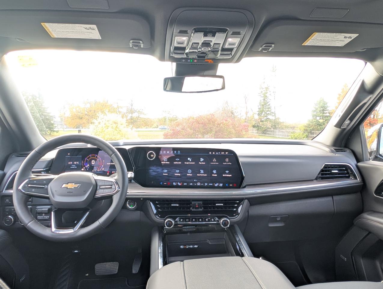 2026 Chevrolet Suburban Premier Photo