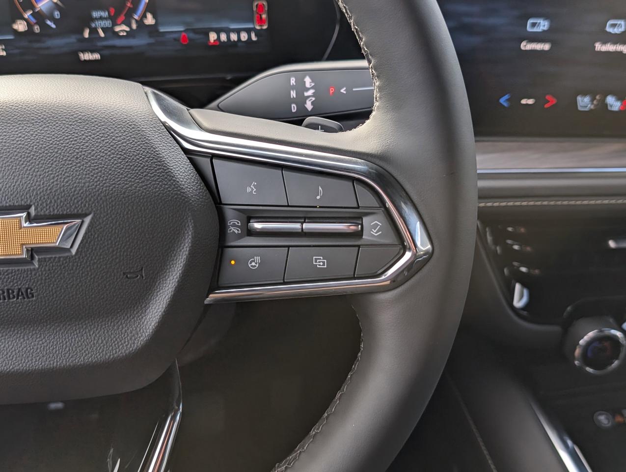 2026 Chevrolet Suburban Premier Photo