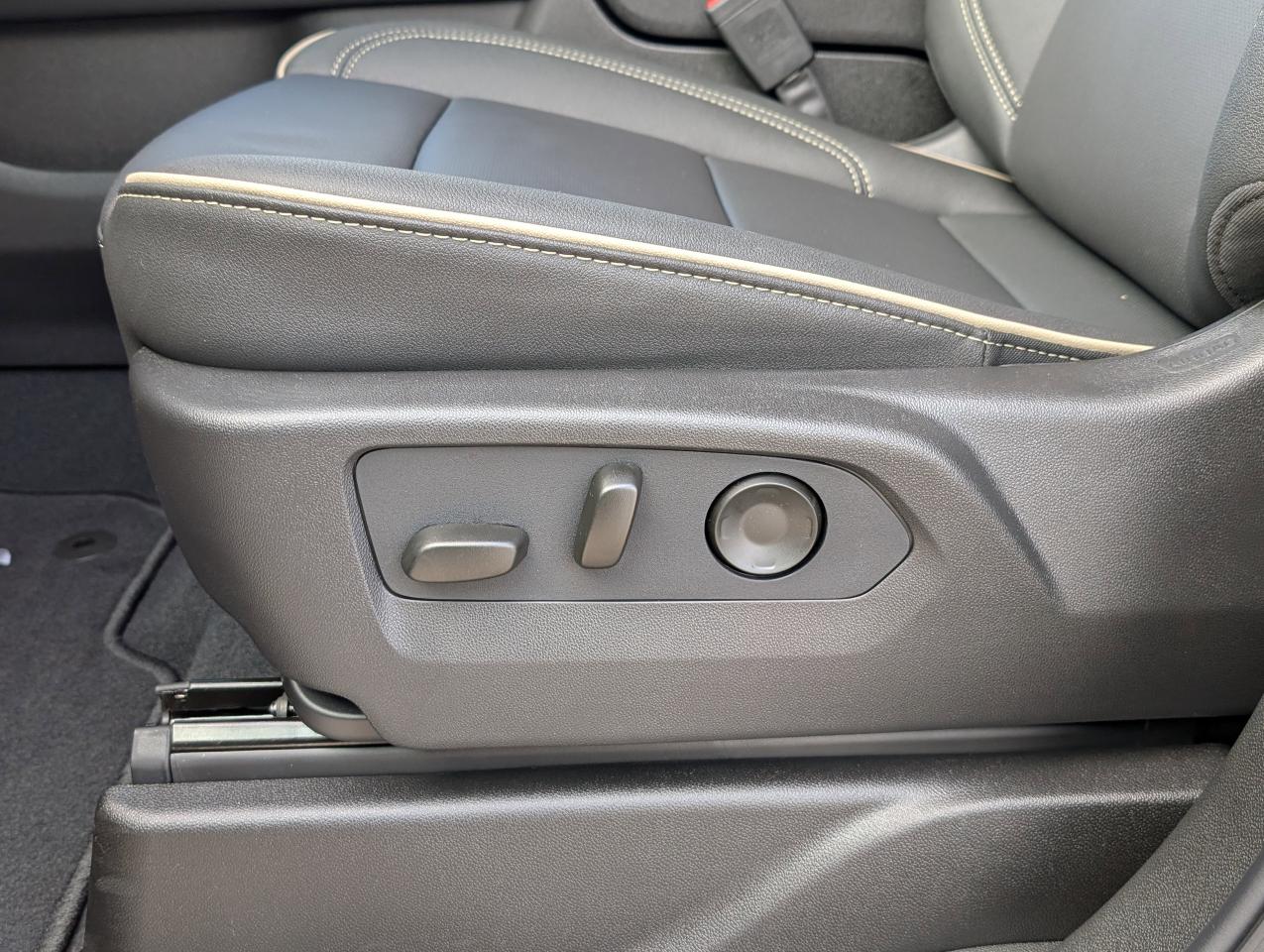 2026 Chevrolet Suburban Premier Photo