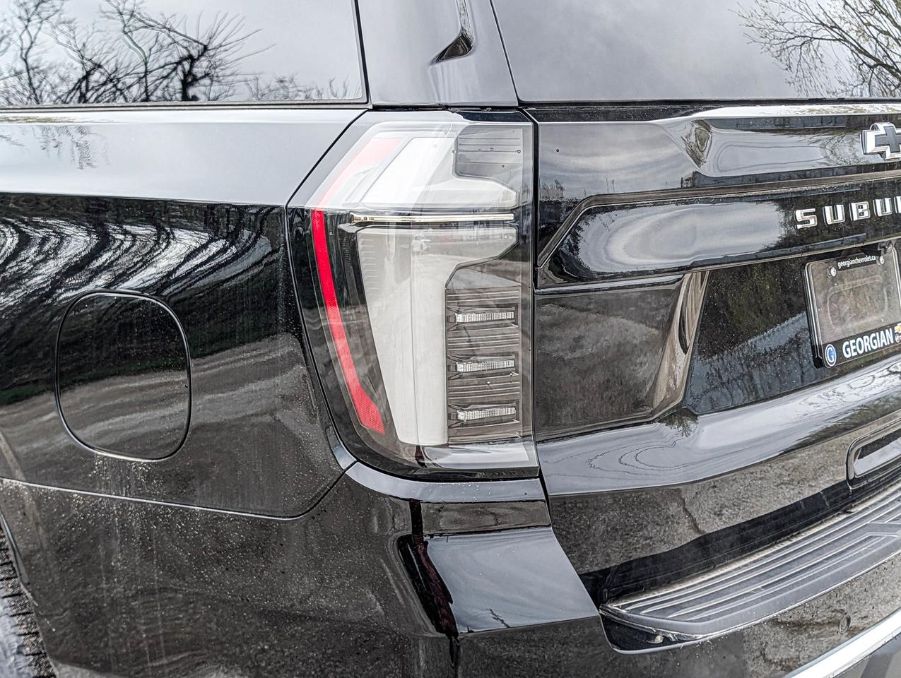 2026 Chevrolet Suburban Premier Photo