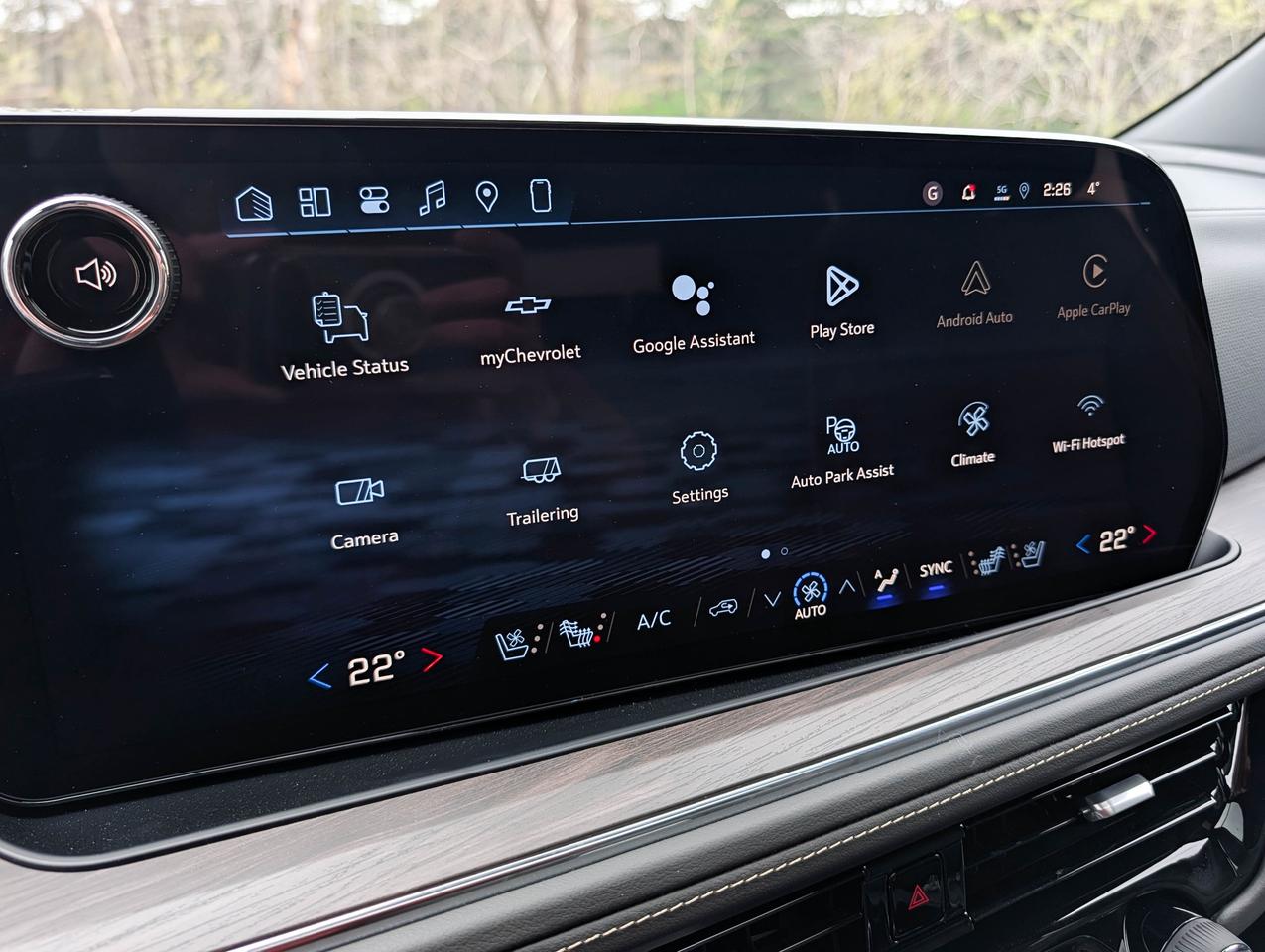 2026 Chevrolet Suburban Premier Photo