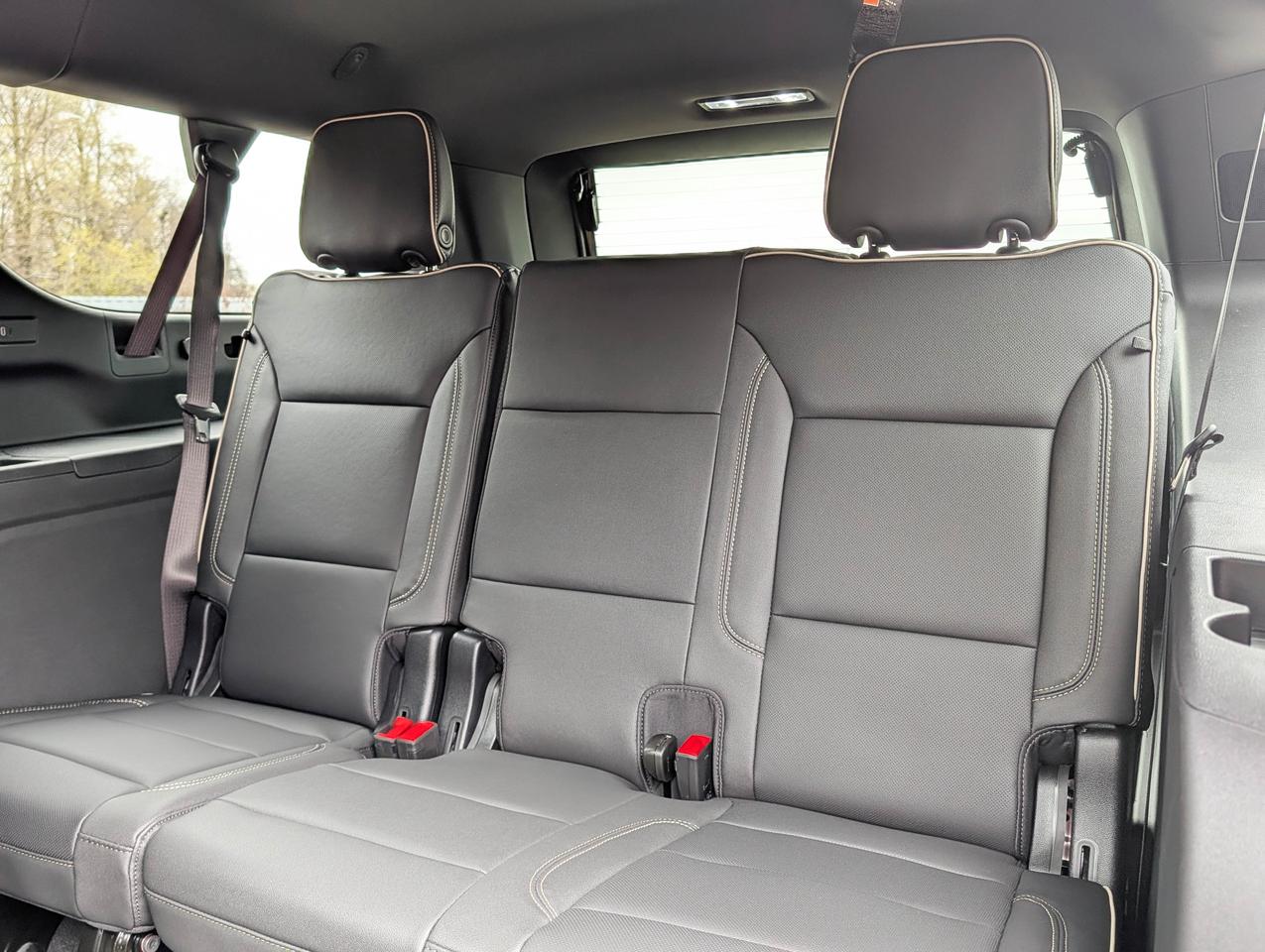 2026 Chevrolet Suburban Premier Photo