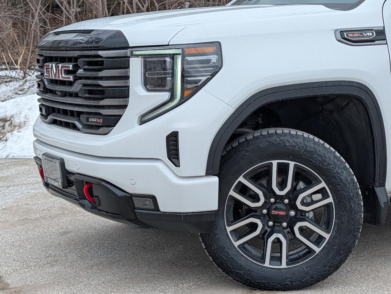 2026 GMC Sierra 1500 AT4 Photo2