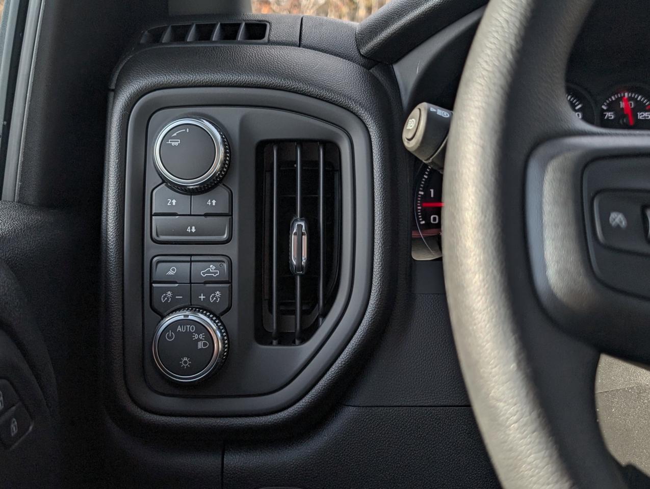 2026 GMC SIERRA 2500HD Pro Photo