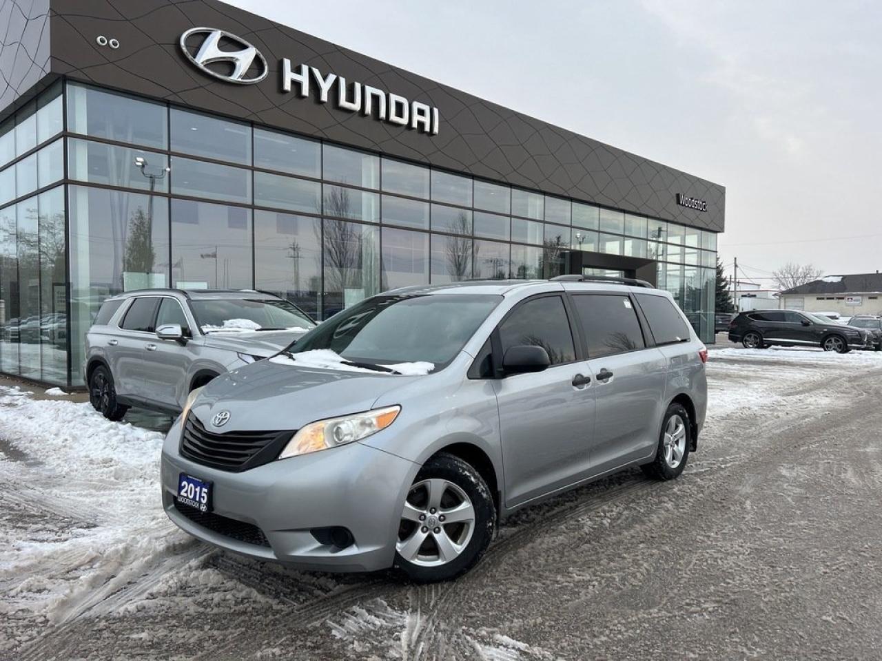 2015 Toyota Sienna 7-Pass V6 6A Photo0