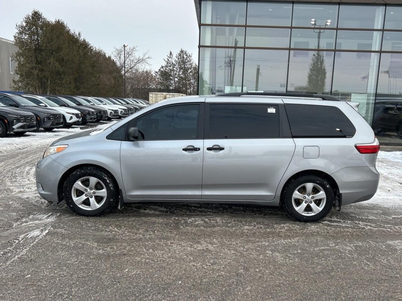 2015 Toyota Sienna 7-Pass V6 6A Photo