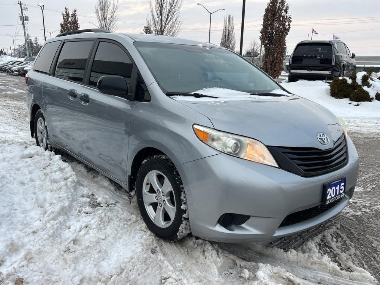 2015 Toyota Sienna 7-Pass V6 6A Photo