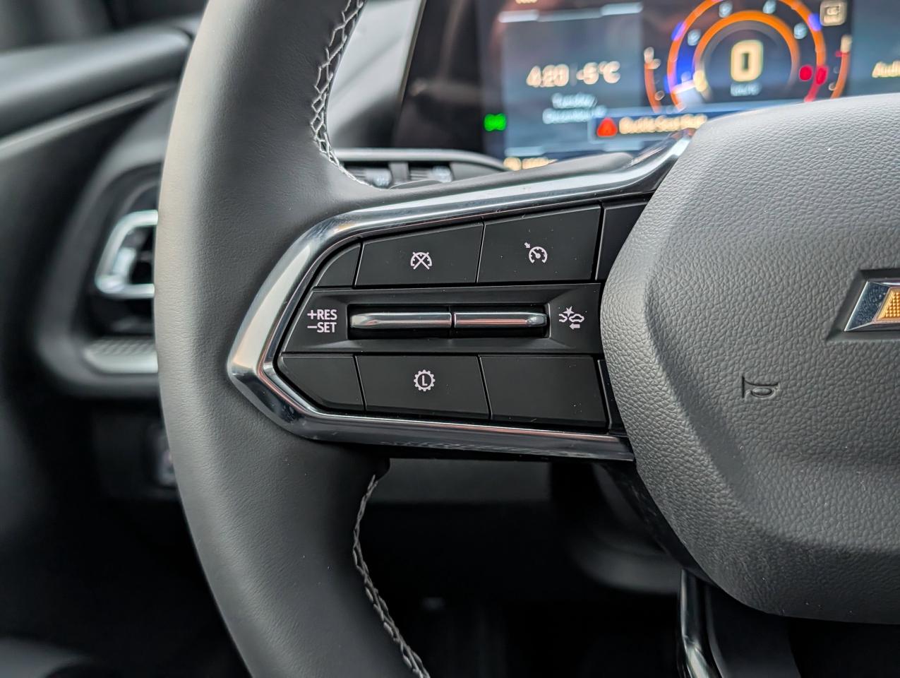 2026 Chevrolet Traverse LT Photo