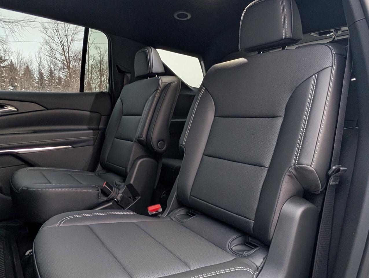 2026 Chevrolet Traverse LT Photo