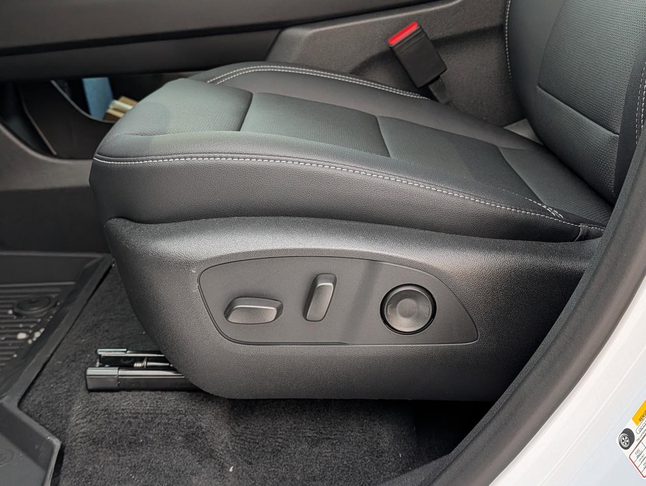 2026 Chevrolet Traverse LT Photo