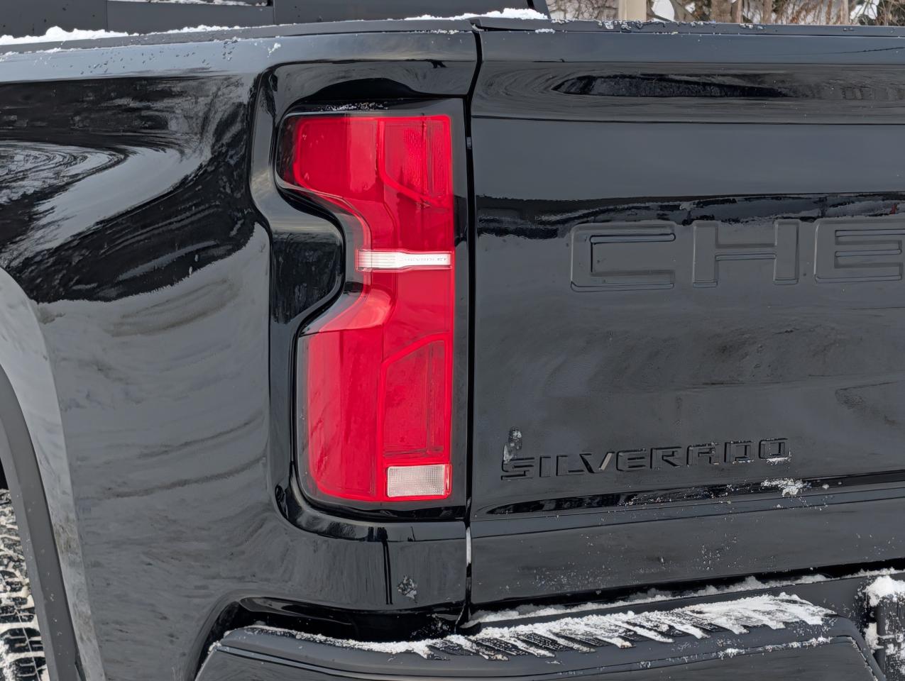 2025 Chevrolet SILVERADO 2500HD High Country Photo