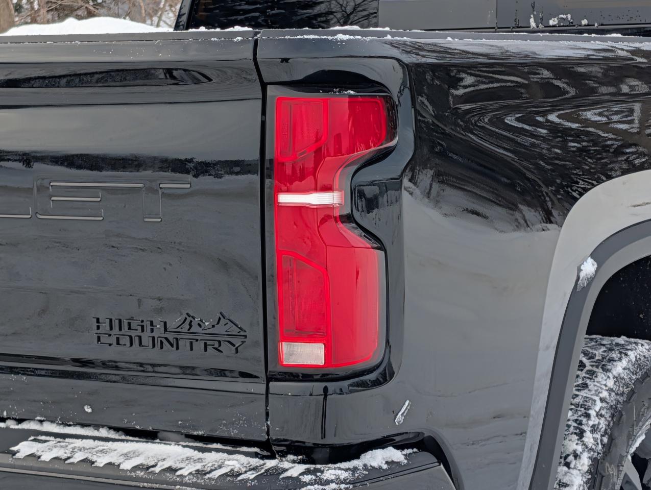 2025 Chevrolet SILVERADO 2500HD High Country Photo