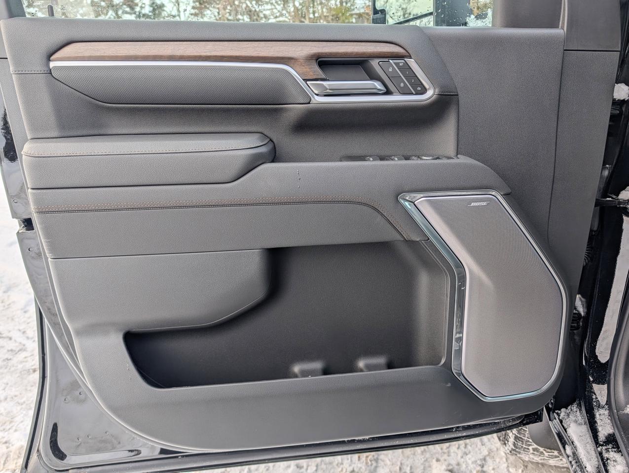 2025 Chevrolet SILVERADO 2500HD High Country Photo