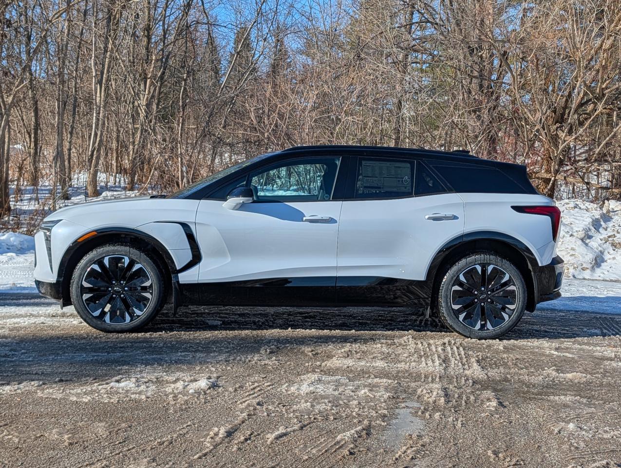 2026 Chevrolet Blazer EV AWD RS Photo3
