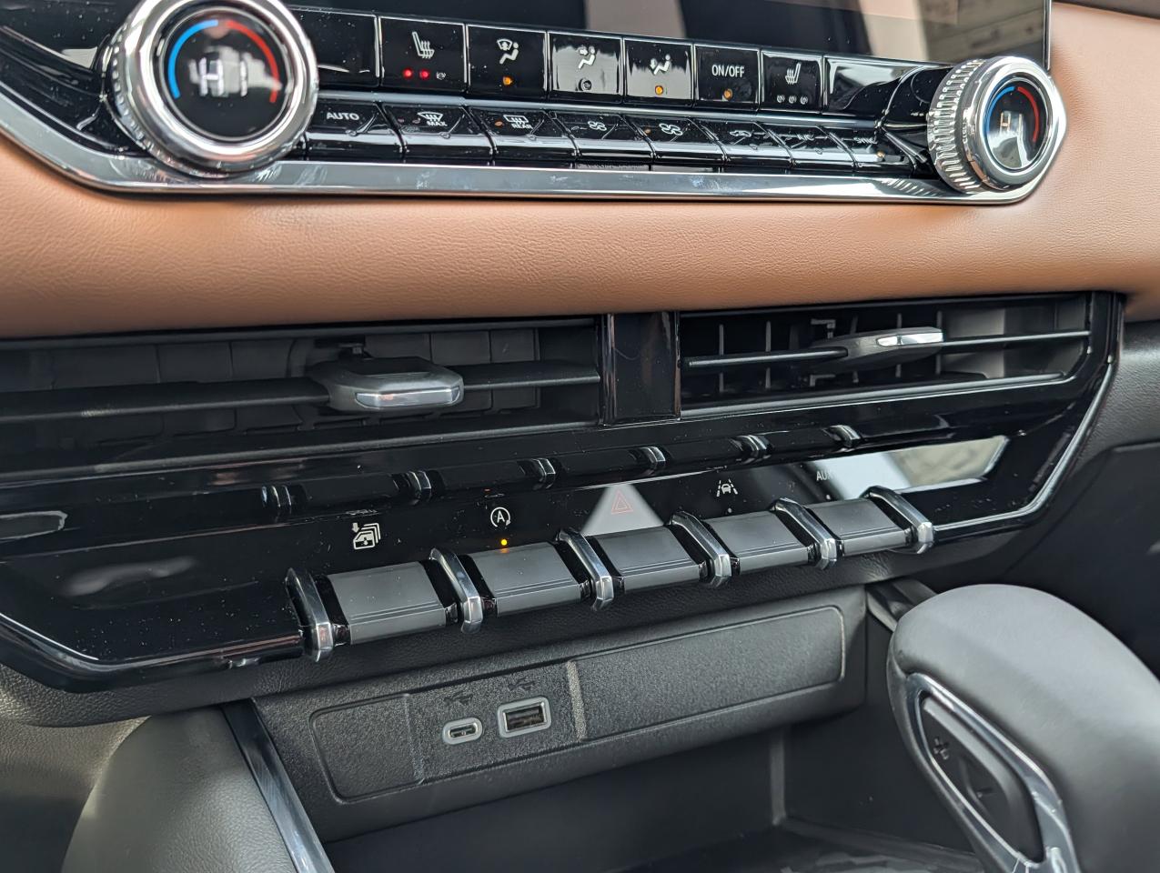 2026 GMC Canyon AT4 Photo