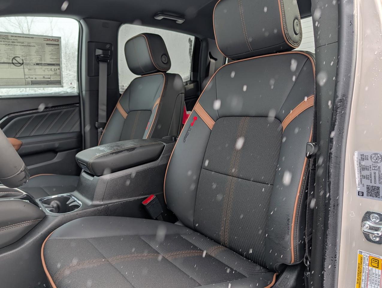 2026 GMC Canyon AT4 Photo