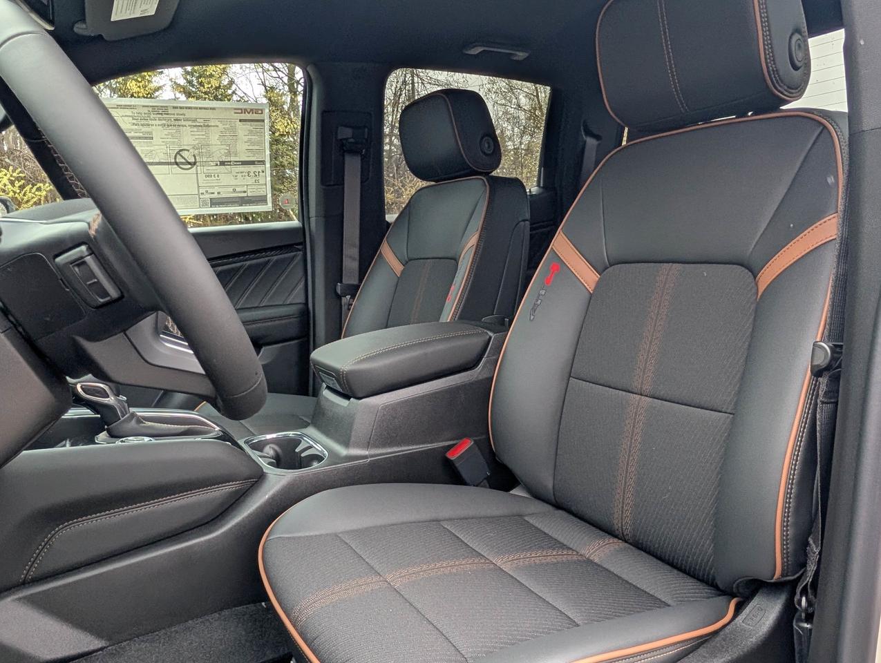 2026 GMC Canyon AT4 Photo