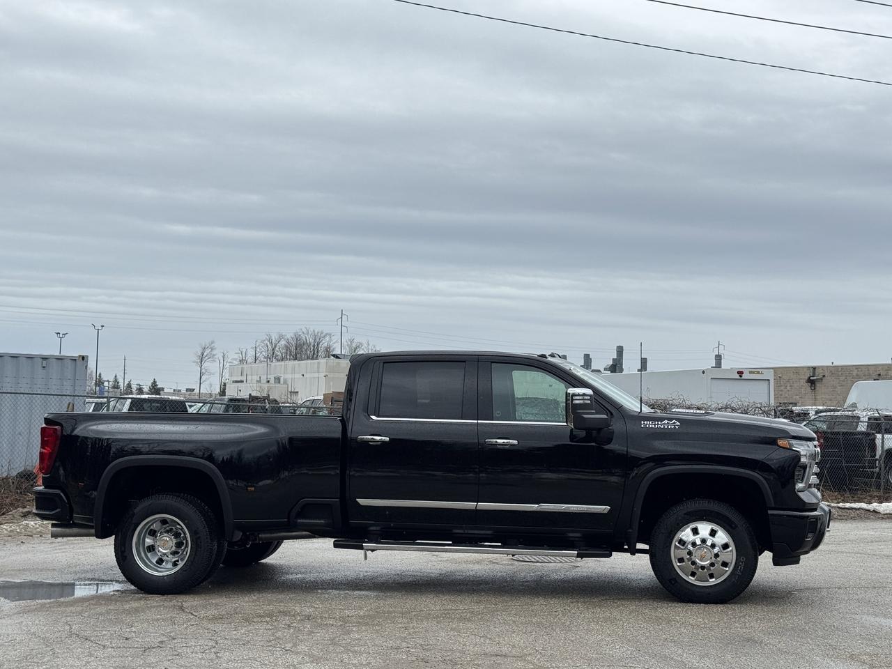 2026 Chevrolet Silverado 3500HD High Country Photo