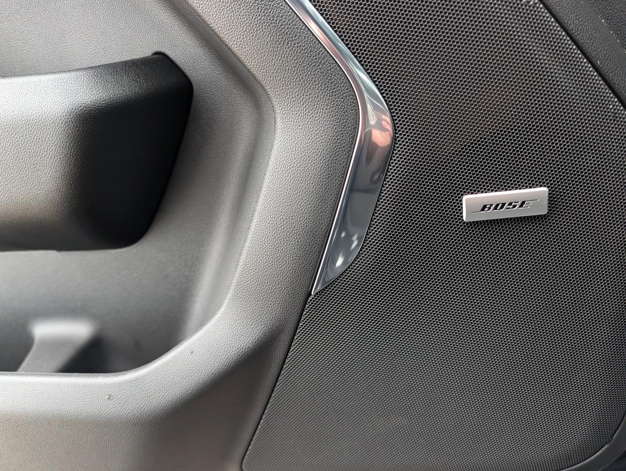 2026 GMC Yukon Elevation Photo