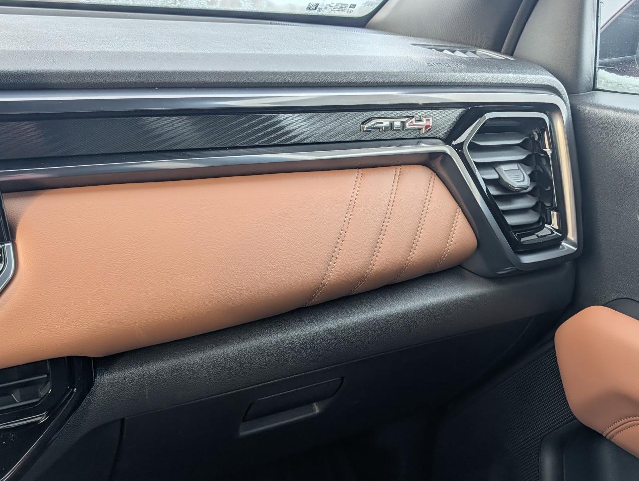 2026 GMC Canyon AT4 Photo