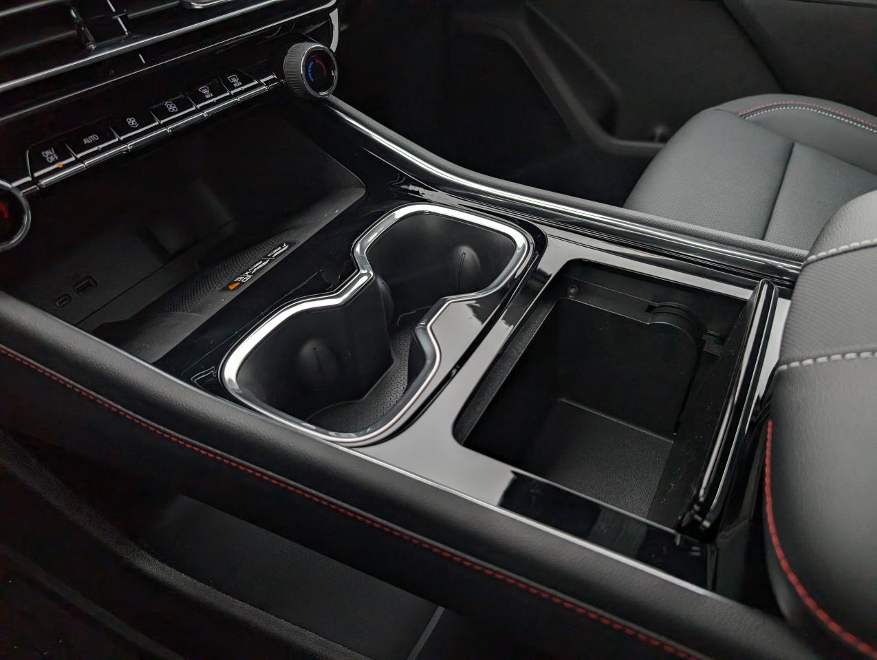 2026 Chevrolet Traverse Z71 Photo