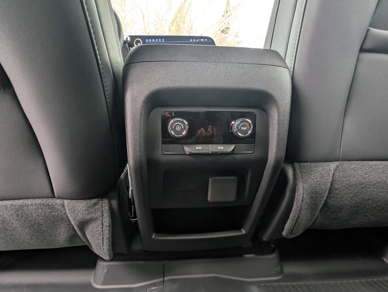 2026 Chevrolet Traverse Z71 Photo