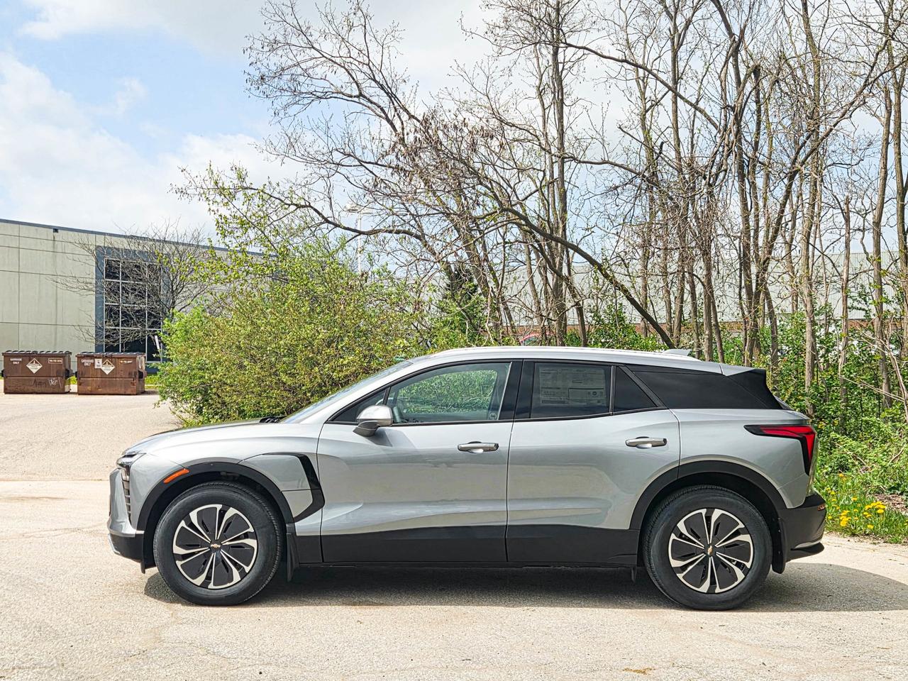 2026 Chevrolet Blazer EV AWD LT Photo2