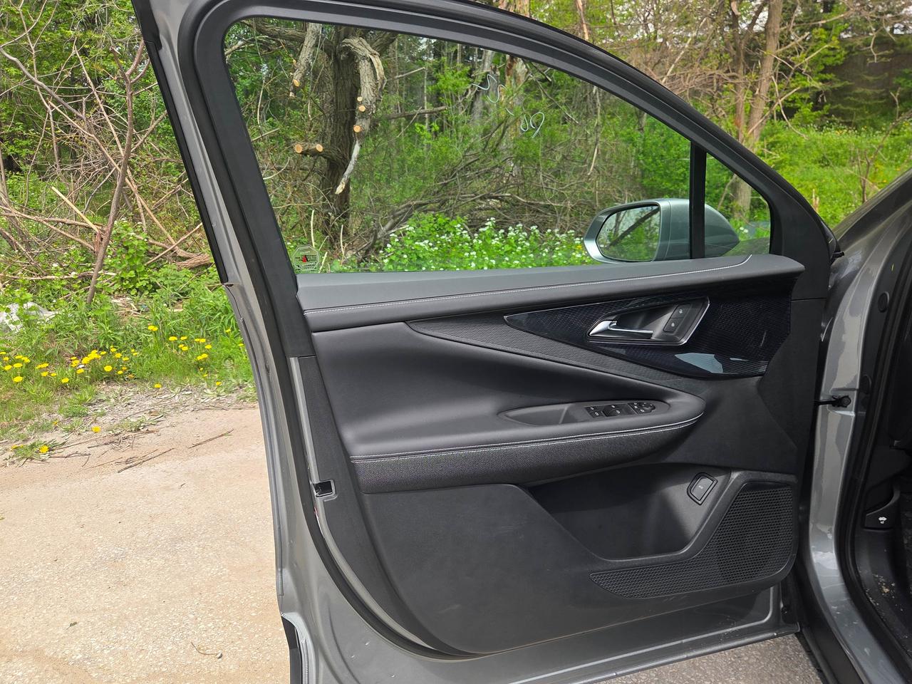 2026 Chevrolet Blazer EV AWD LT Photo