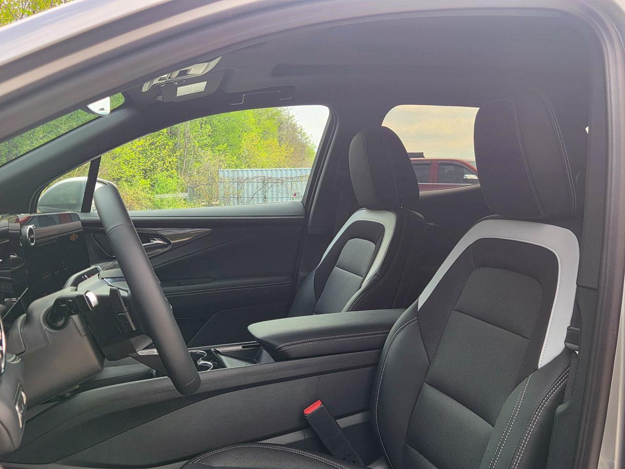 2026 Chevrolet Blazer EV AWD LT Photo