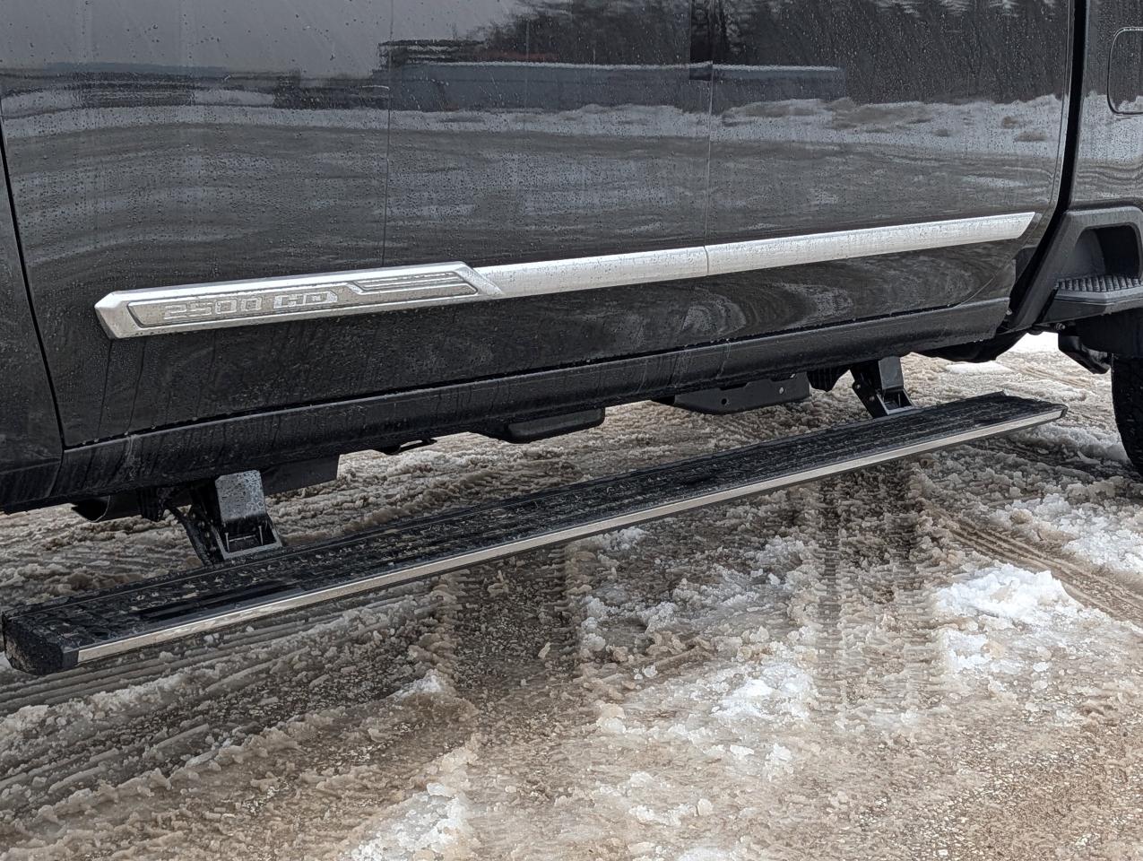 2026 Chevrolet SILVERADO 2500HD High Country Photo4