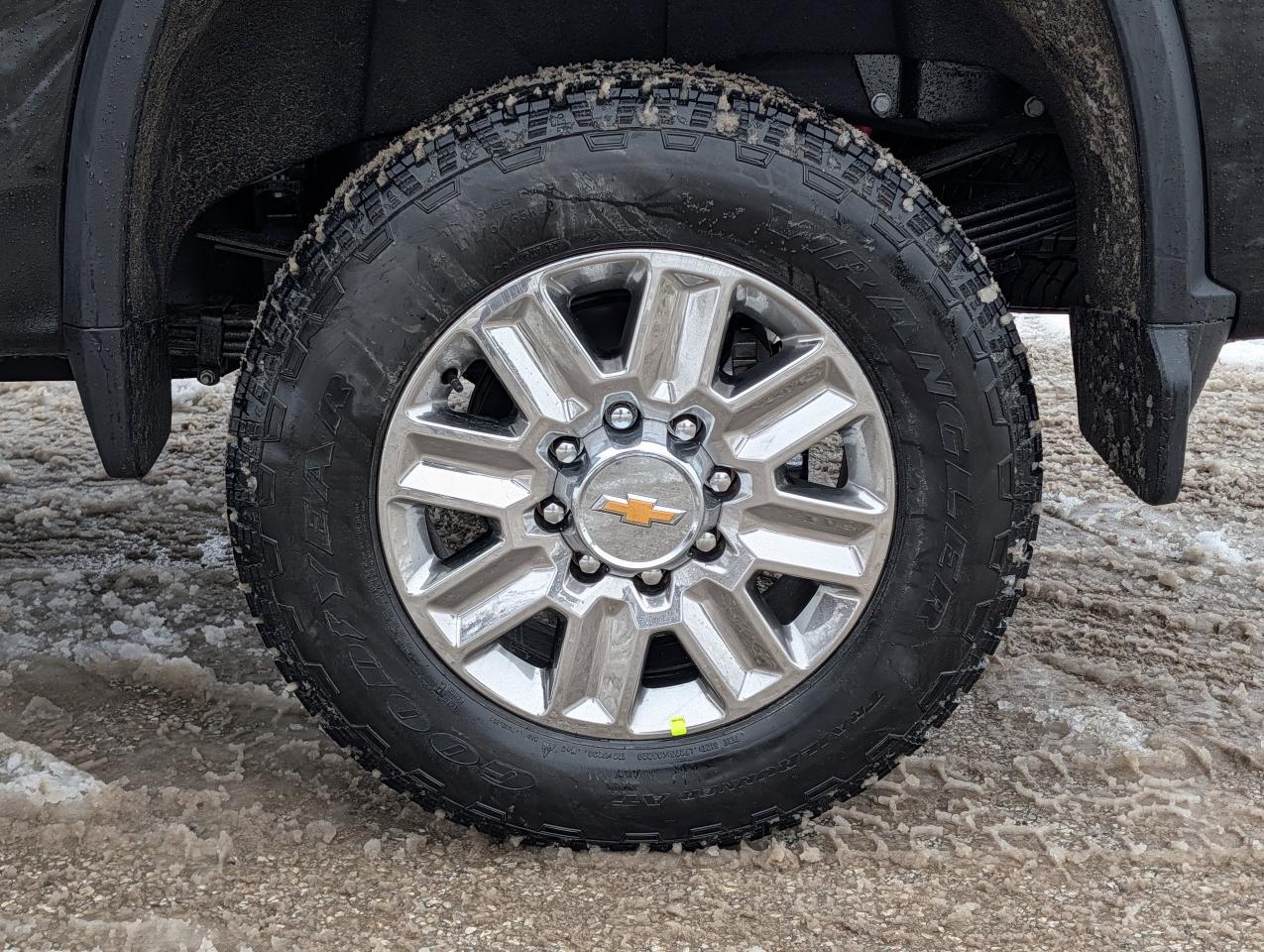 2026 Chevrolet SILVERADO 2500HD High Country Photo