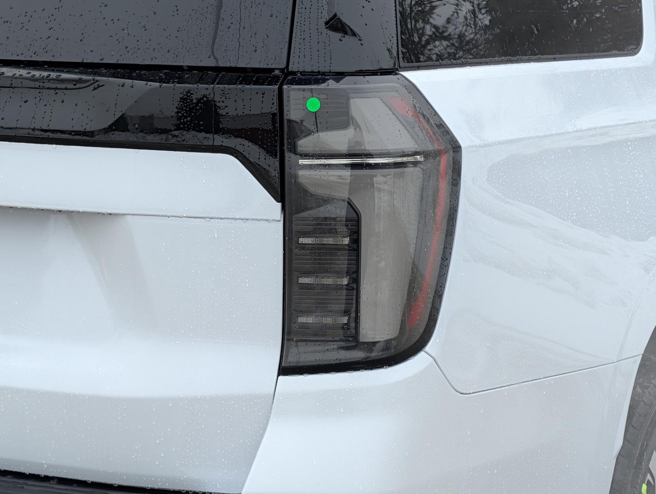 2026 Chevrolet Suburban High Country Photo