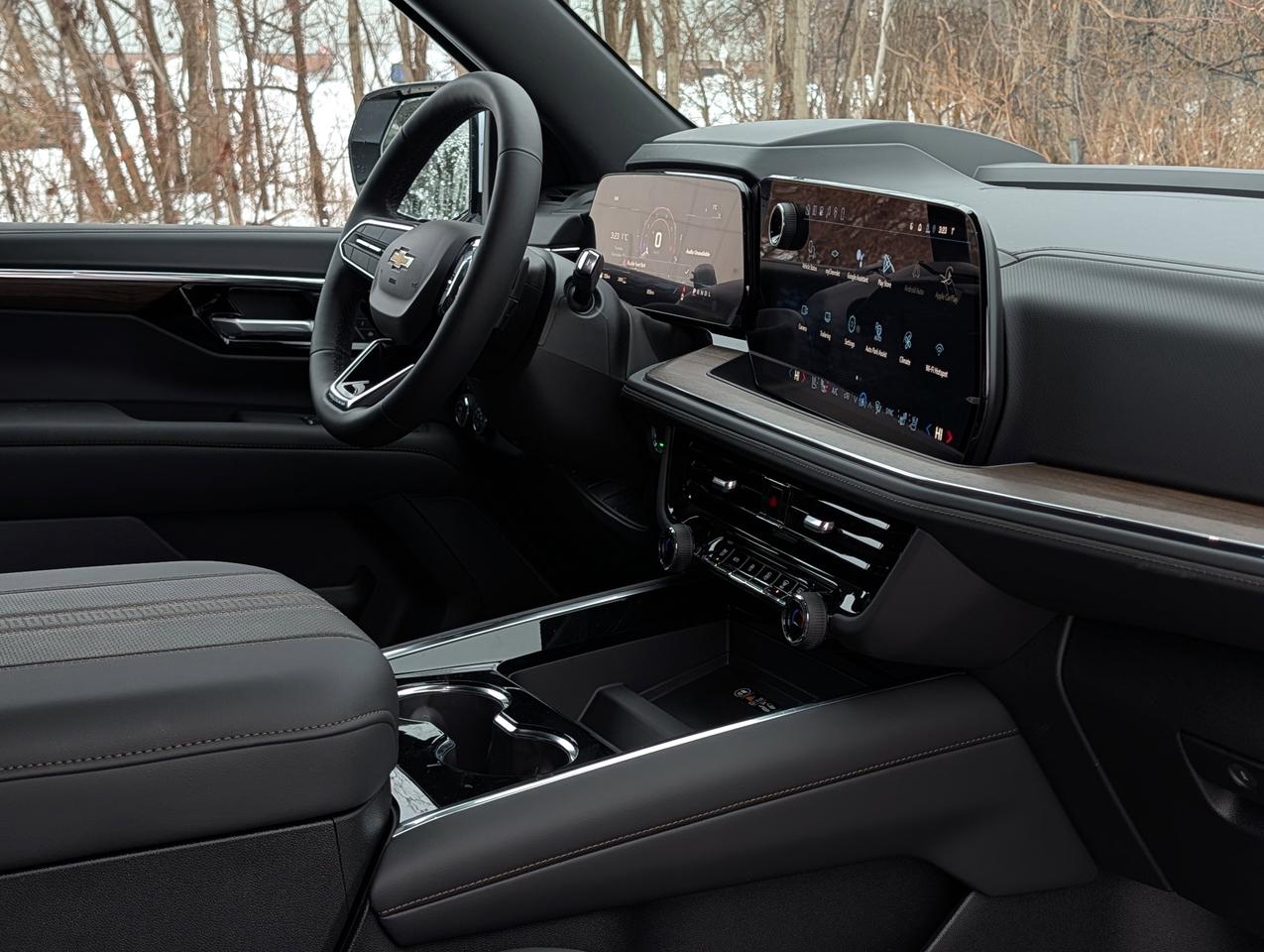 2026 Chevrolet Suburban High Country Photo