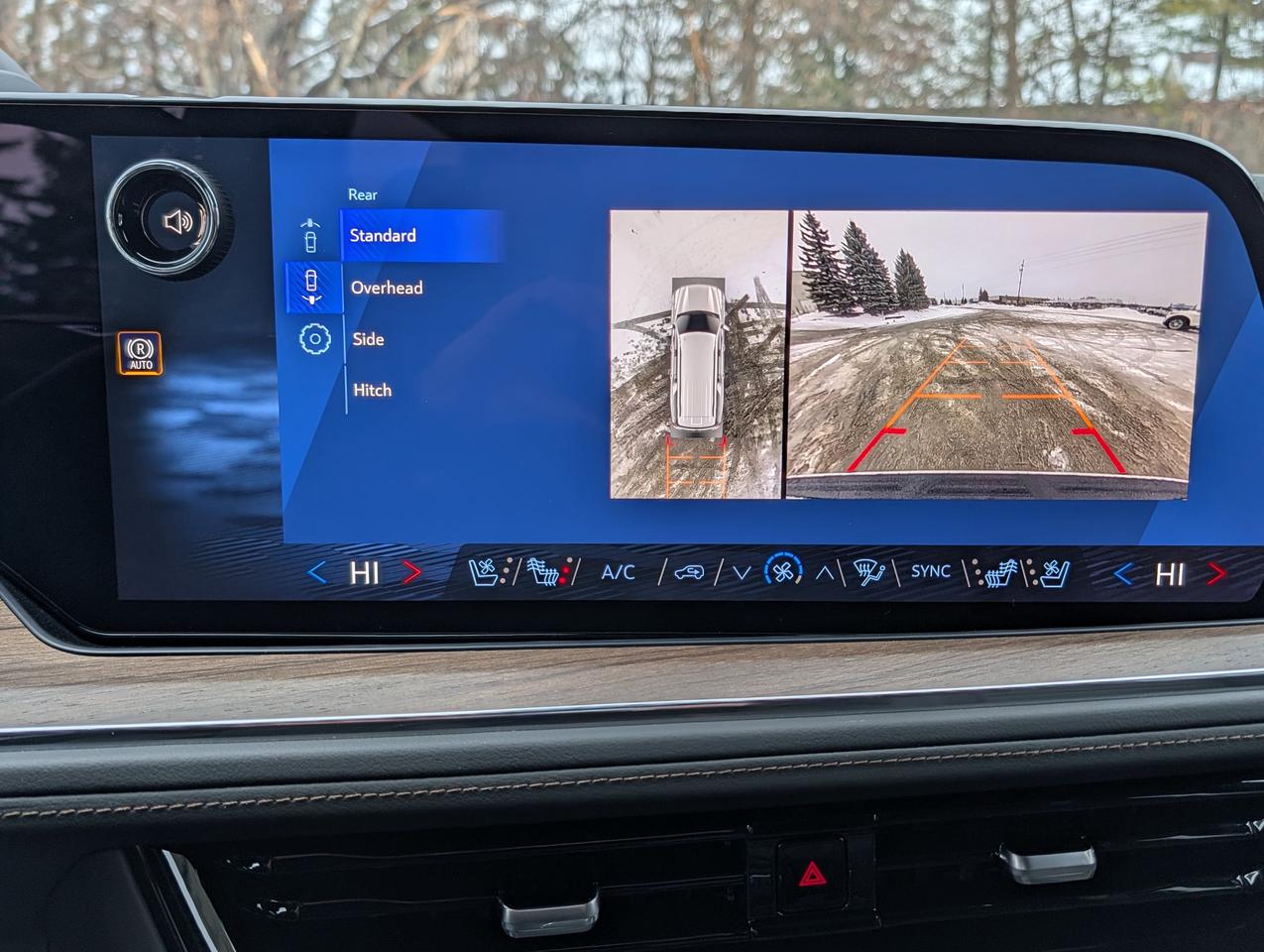 2026 Chevrolet Suburban High Country Photo