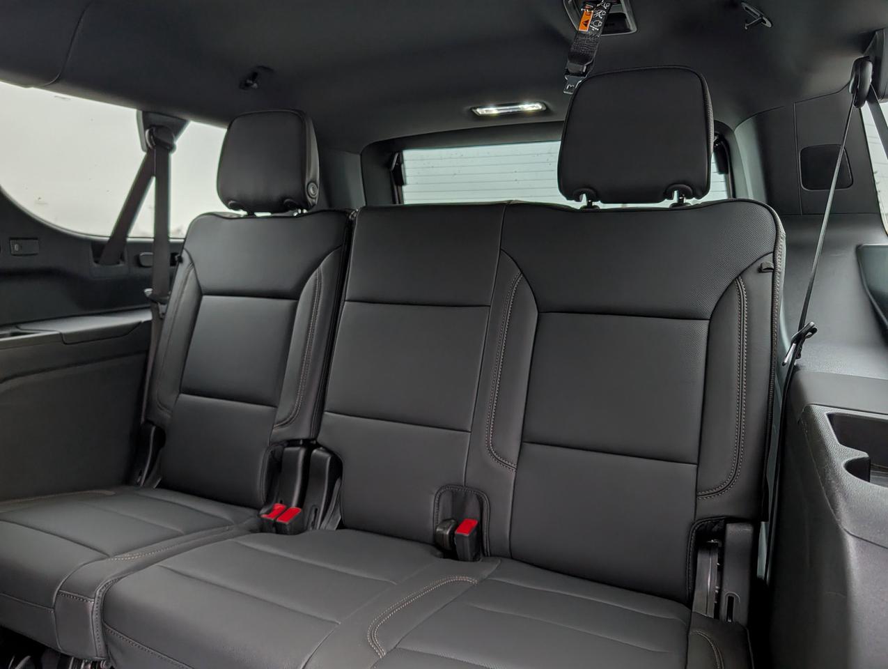 2026 Chevrolet Suburban High Country Photo