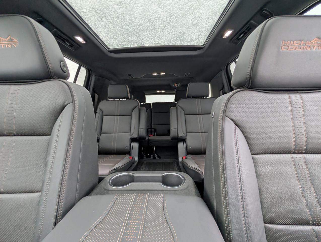 2026 Chevrolet Suburban High Country Photo