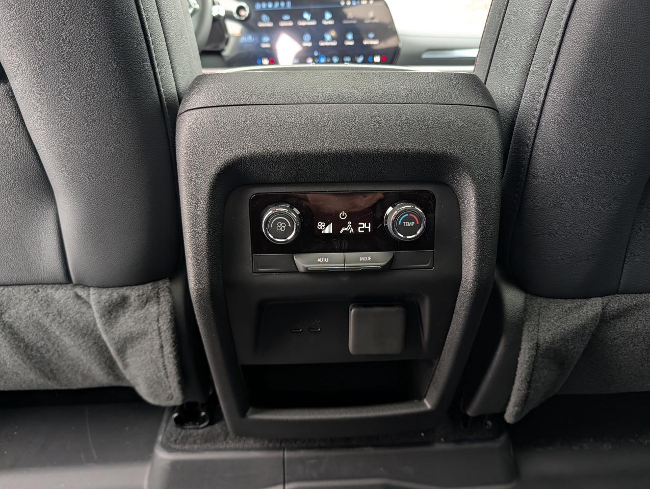 2026 Chevrolet Traverse Z71 Photo