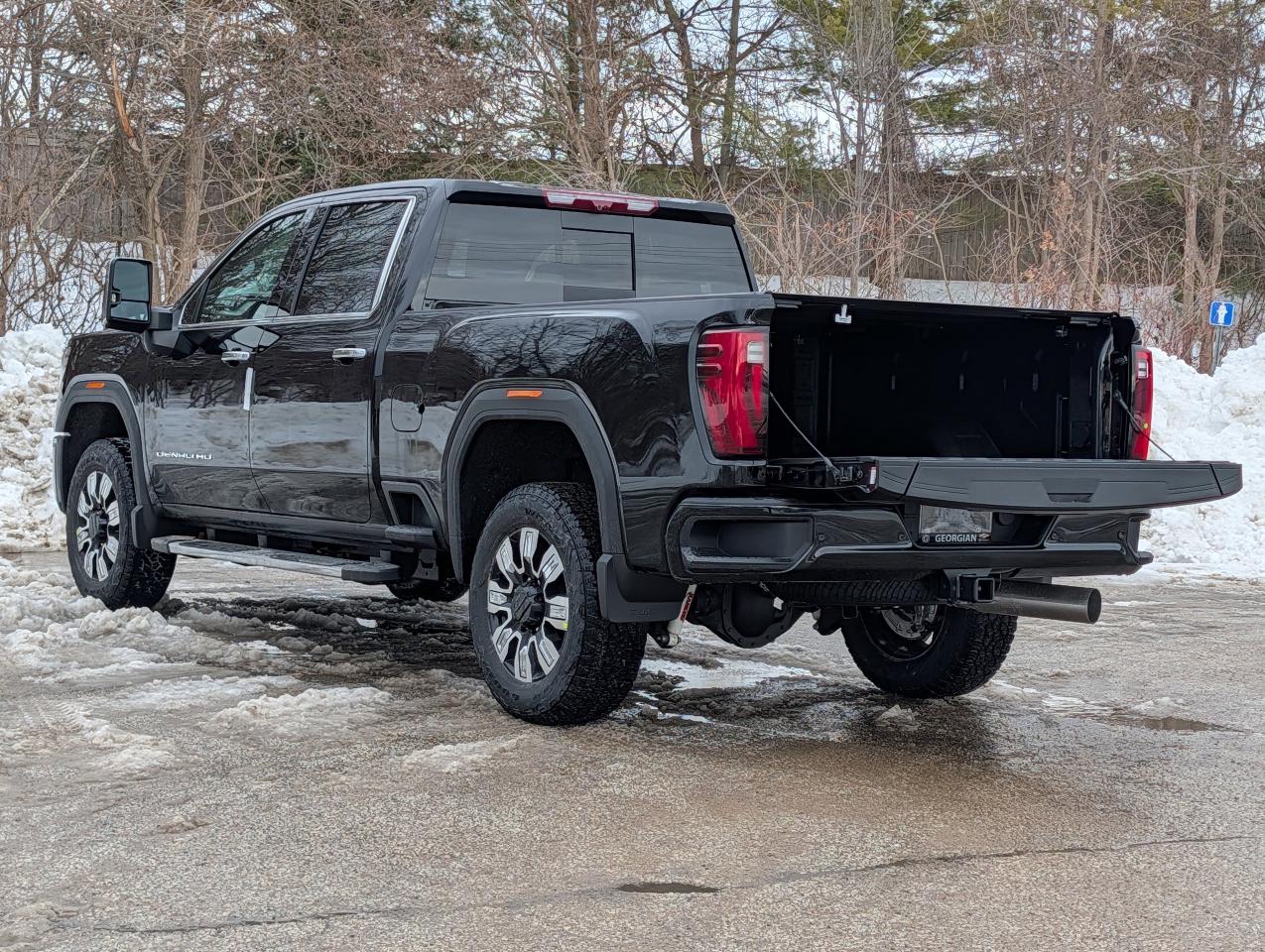 2026 GMC SIERRA 2500HD DENALI Photo