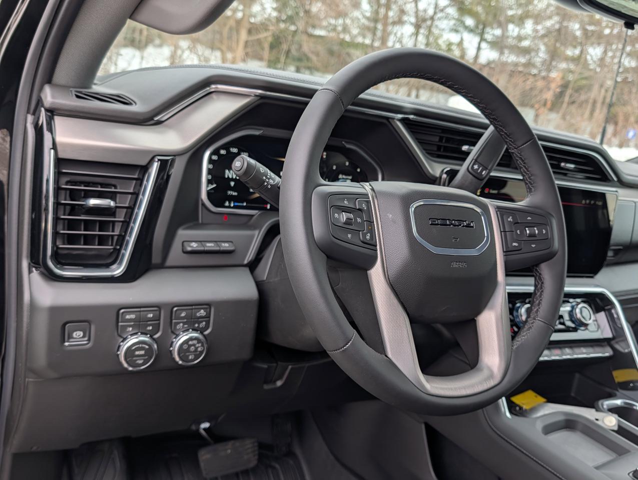 2026 GMC SIERRA 2500HD DENALI Photo